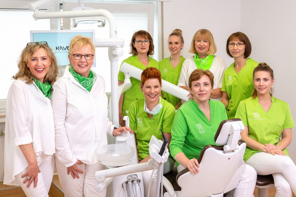 Praxis-Kerbel Team Gruppenbild